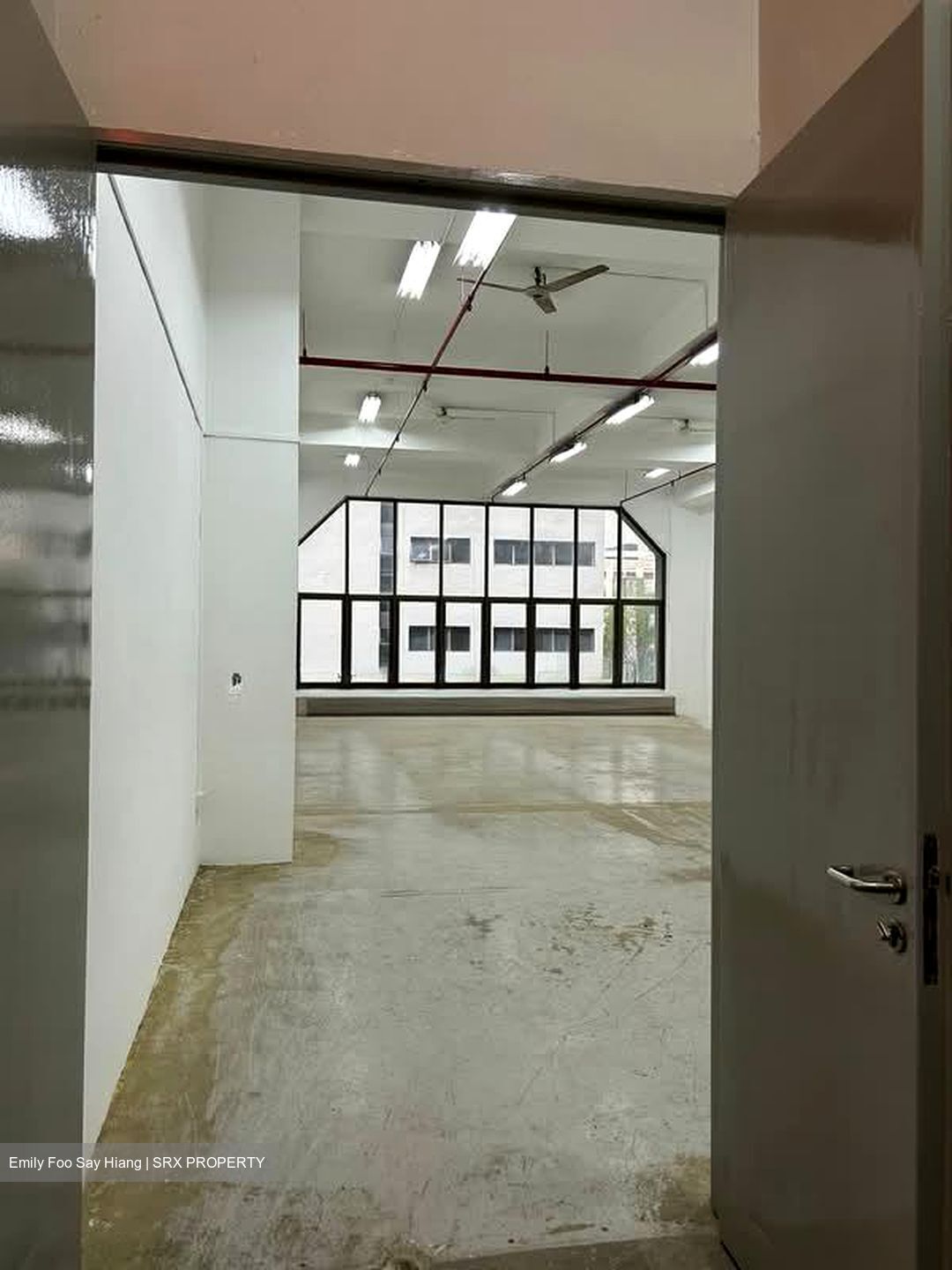 Sindo Industrial Building (D13), Office #589187831
